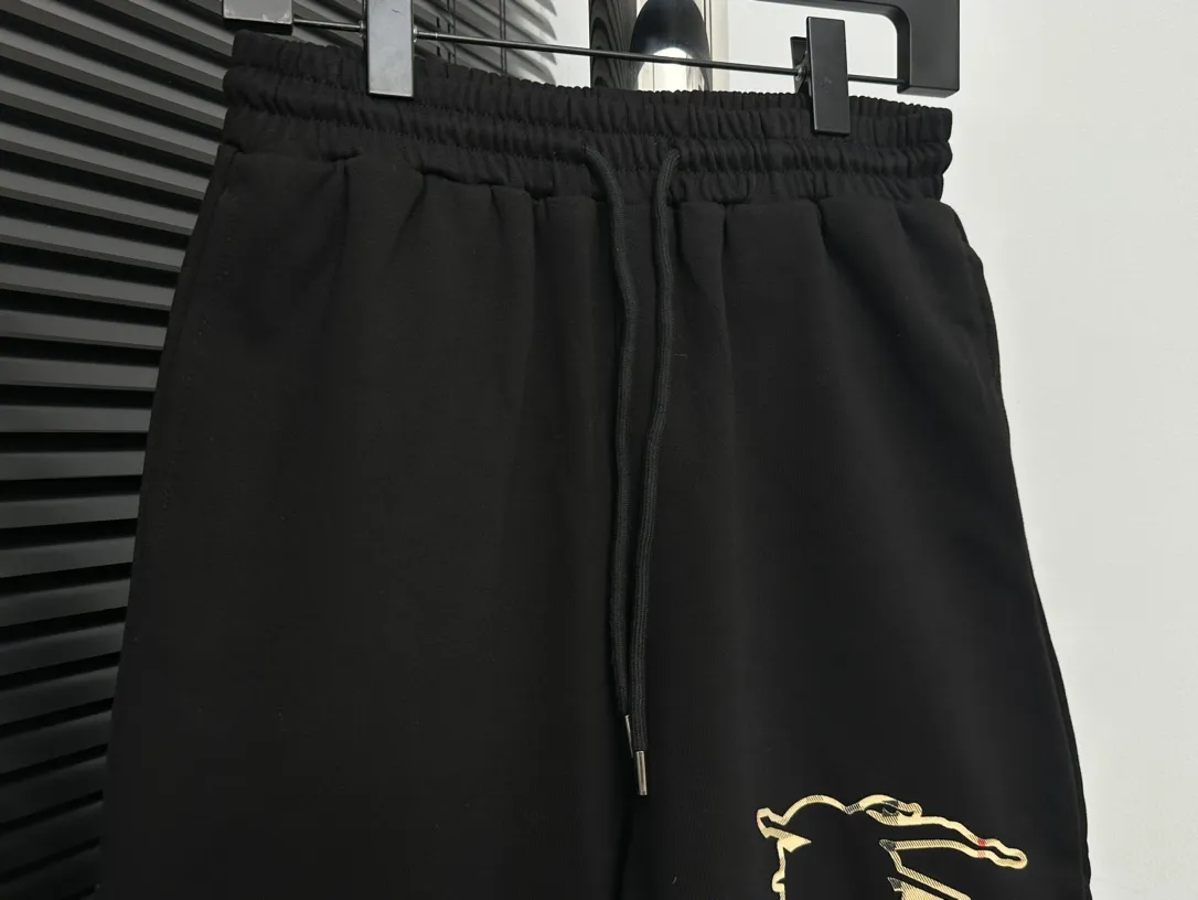 【BURBERRY】 Classic ， ， ， 、 、 、1:1 。 ， Same Style ：Black Sizes：M-XXL